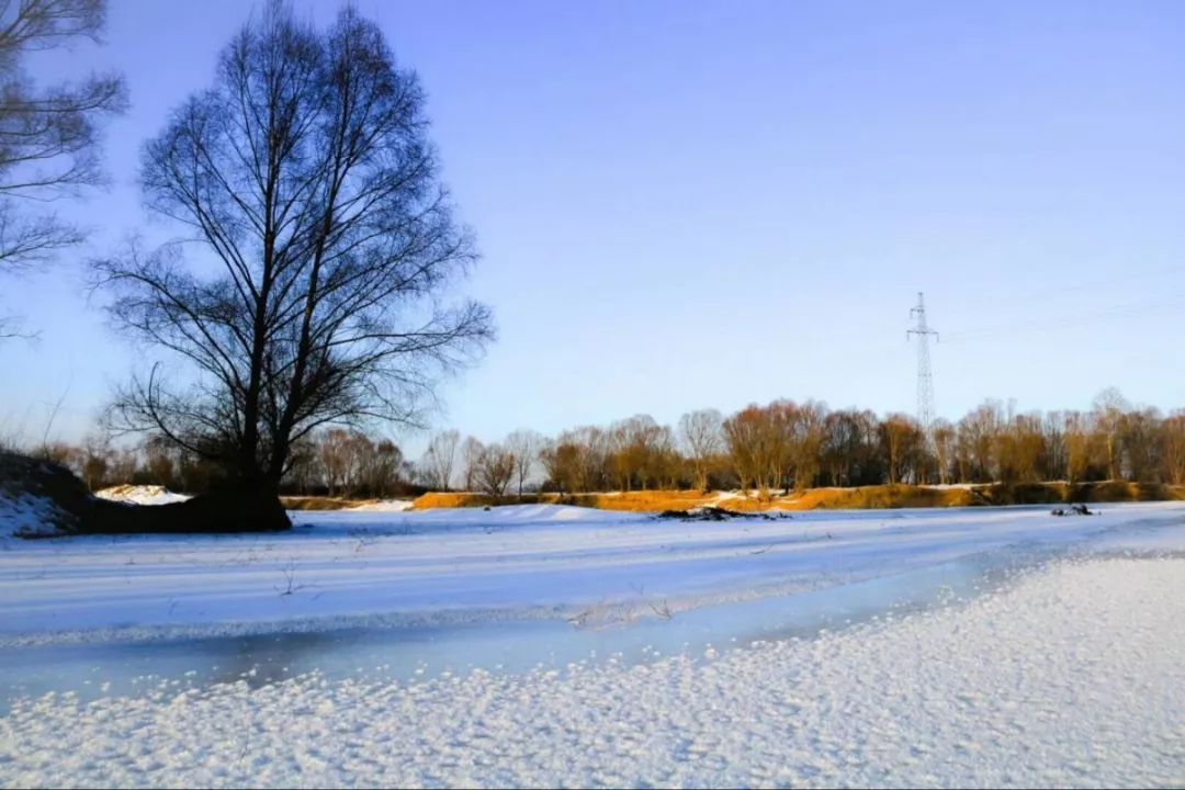 桃源般的生活 宁静,清新,散发着阵阵清香, 置身大兴安岭林海雪原, 这