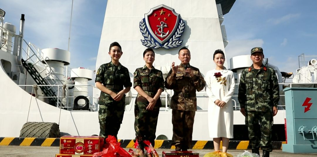 大年初四军营大拜年走进武警海警部队空军八一飞行表演队