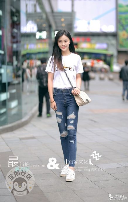 2019年最新街拍 | 初夏的 重庆小姐姐清凉上线
