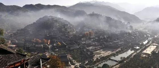 贵定多少人口_贵定金海雪山景区(2)