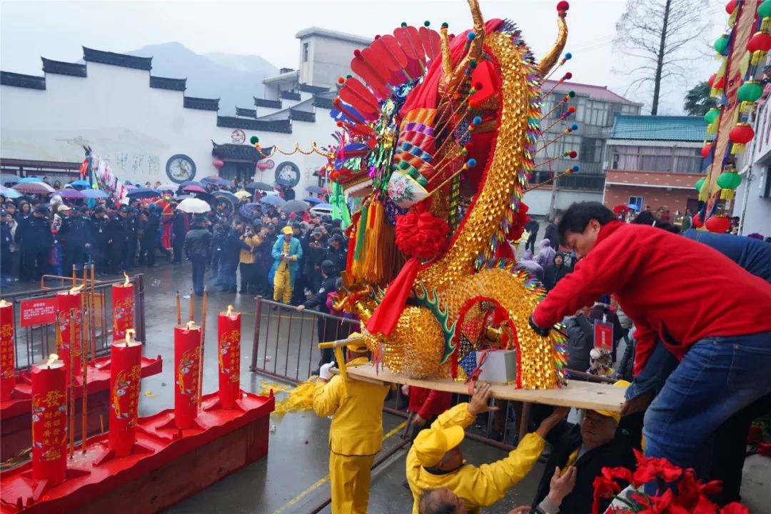 记忆中的年味烟雨河上国遗龙灯胜会今起灯