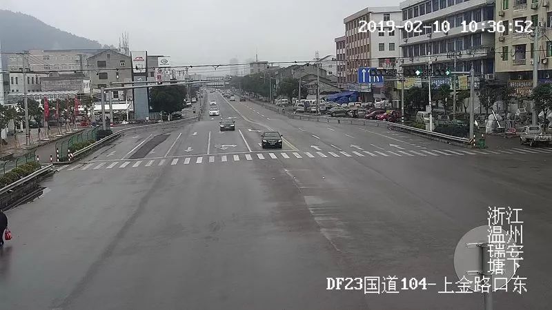 上午10时,瑞安高速飞云入口因车流量大往温州方向封道.