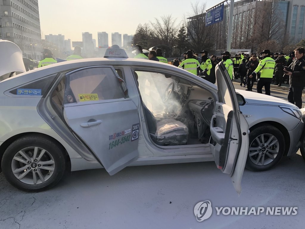 第3起！韓國又一出租司機自焚 不滿拼車軟件搶生意 未分類 第1張