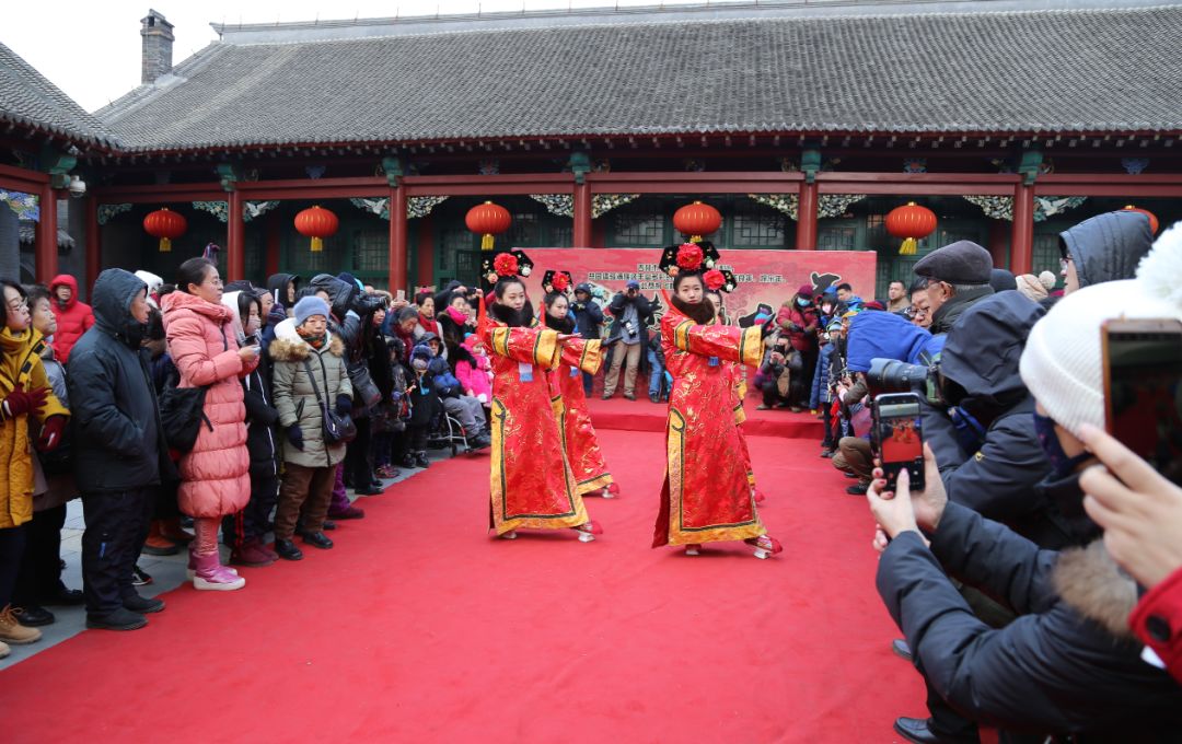 吉林市满族博物馆作为传统文化传播的基地,在这一天为广大市民们提供