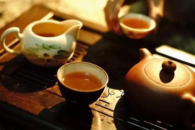 古人为何说"吃酒"吃茶"而不说"喝酒"喝茶?