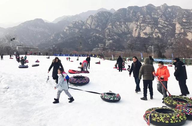 小编紧忙来给大家送福利 凤凰岭冰雪乐园 只需50元