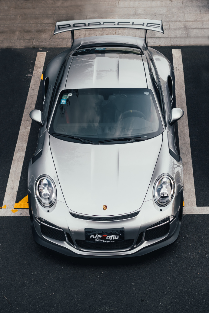 银色porsche gt3rs