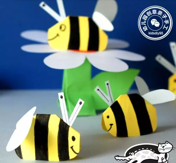 幼儿园卡纸手工,小班也能玩的小蜜蜂折纸
