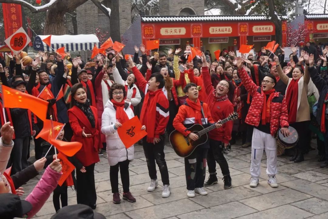 著名青年歌唱家郝萌老师相信大家并不陌生,身为西安市旅游形象大使的