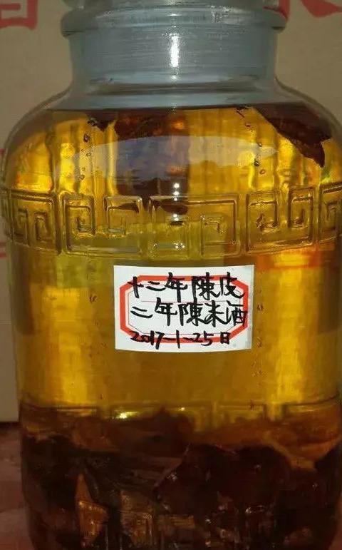 新年大鱼大肉教你们如何用新会陈皮做一壶陈皮酒功效非常好