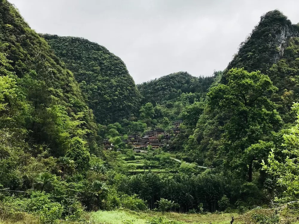 贵州荔波大山深处,有支几乎与世隔绝的民族,被称为东方印第安人