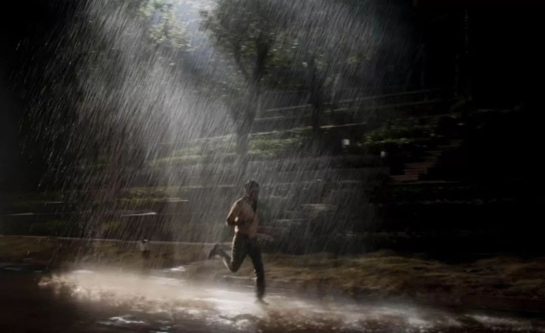 人工智能替代人力的暴风雨正在积聚, 没有伞的孩子只能奋力奔跑.