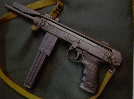 向苏式枪支学习第一支国产制式冲锋枪成为了战士们的标配
