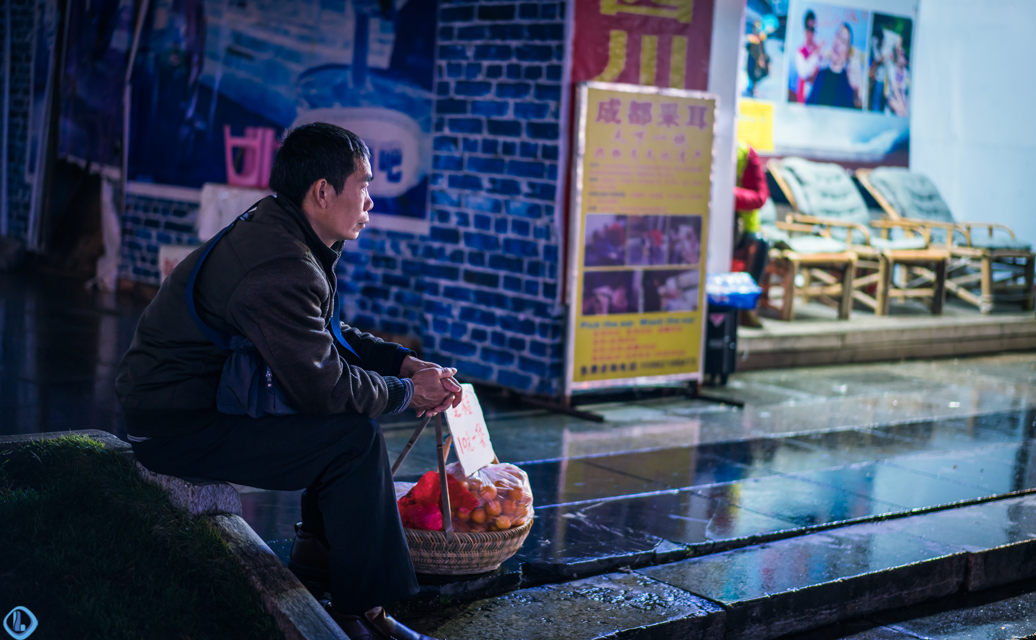 桂林一条中西合璧老街，至今已有1400年历史，文化深厚游客众多|西街|老街|中西合璧_新浪新闻