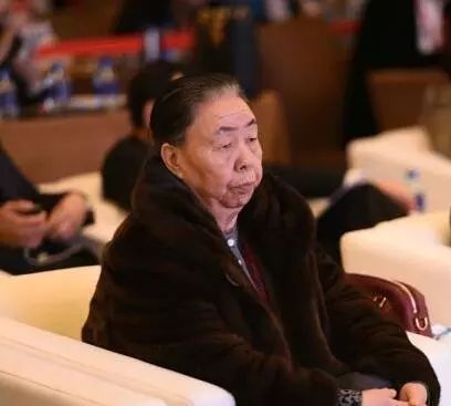 日前,北京国美电器有限公司法定代表人发生变更,由黄光裕母亲曾婵贞