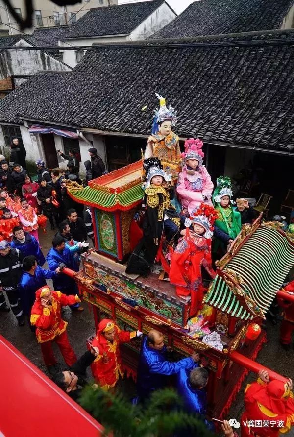 2月18日—19日宁海以正月十四为传统元宵节,每逢十四夜,宁海人都喜欢