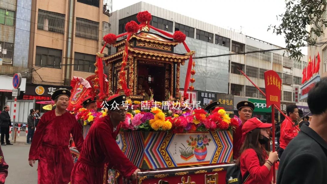 今日陆丰鲤鱼潭妈祖迎神现场视频!保佑陆丰风调雨顺.