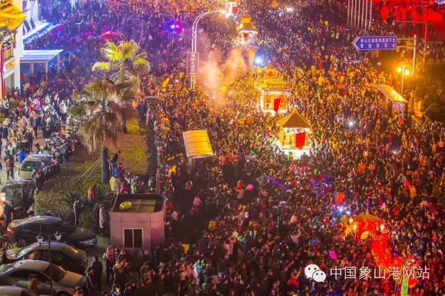 象山十四夜冒雨而来踩街闹元宵咯