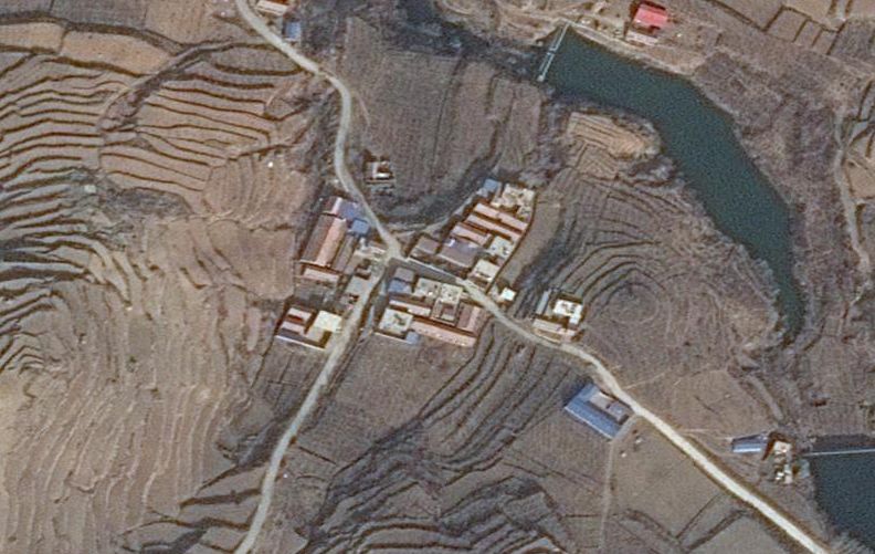 从google卫星地图看中国农村和外国的差别