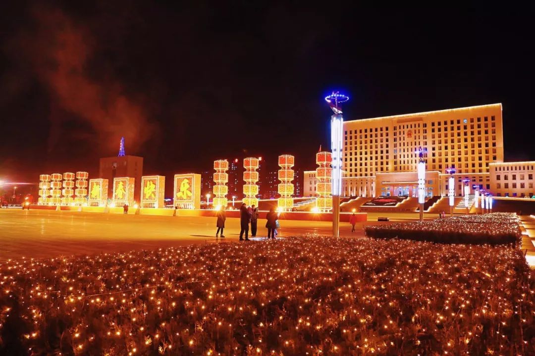 震撼赤峰今天夜景美爆了转给外地朋友看看