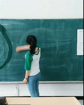 爆笑GIF圖：據說每個數學老師都會的技能 搞笑 第10張