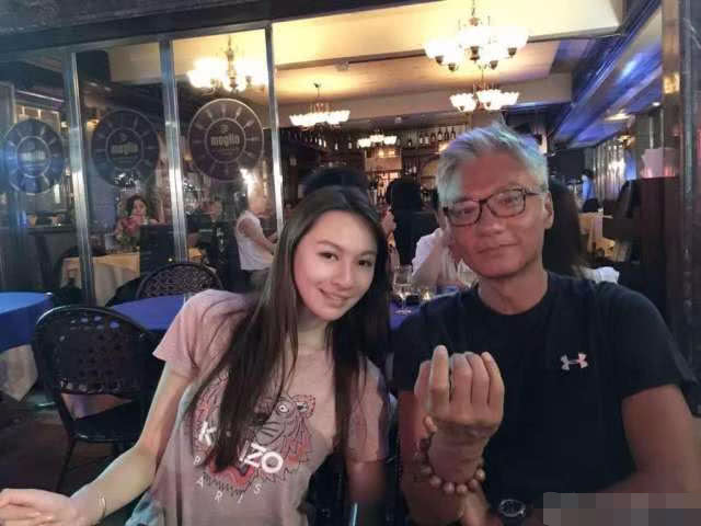 林俊贤曾和刘德华齐名 如今中英混血女儿出道 你觉得这颜值行吗