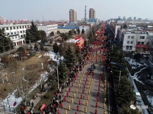 屯留美民俗年 锣鼓喧天同颂新时代