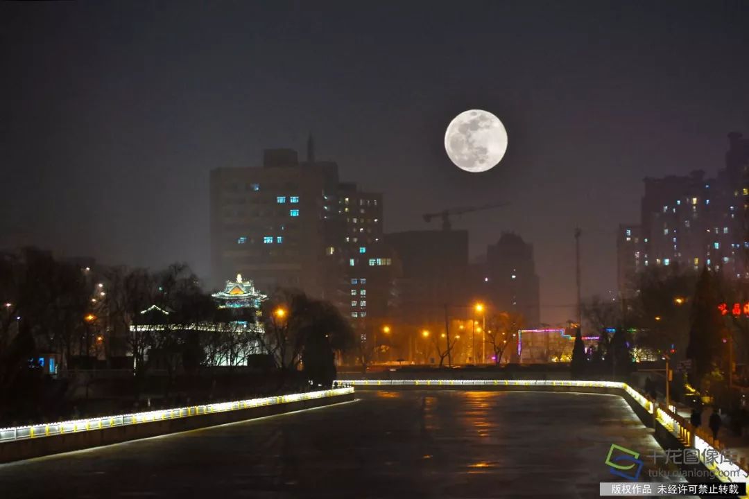 com)2月19日,农历正月十五元宵节"超级月亮"亮相夜空.