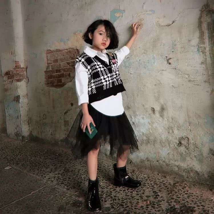 氣場壓過超模！越南最近超火的8歲酷女孩，你真不能不知道！ 時尚 第15張