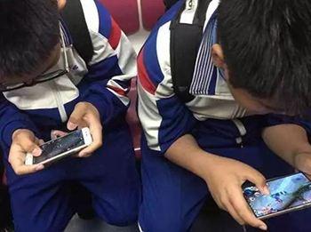 孩子沉迷手机游戏到底该怎么办？