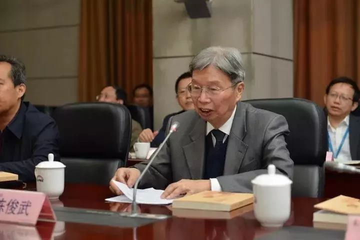 陈俊武院士身上体现的四种精神值得学习发扬广大.