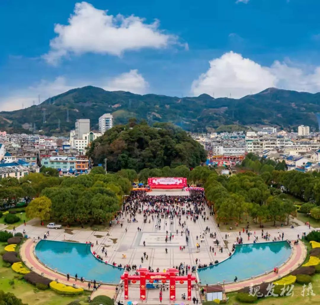 镜头柘荣欢天喜地闹元宵