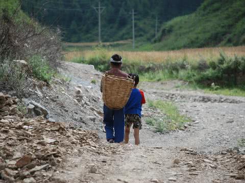 原創
            2019年生豬寶寶命很好？四種父母別跟風，對大寶和家庭是負擔 親子 第5張