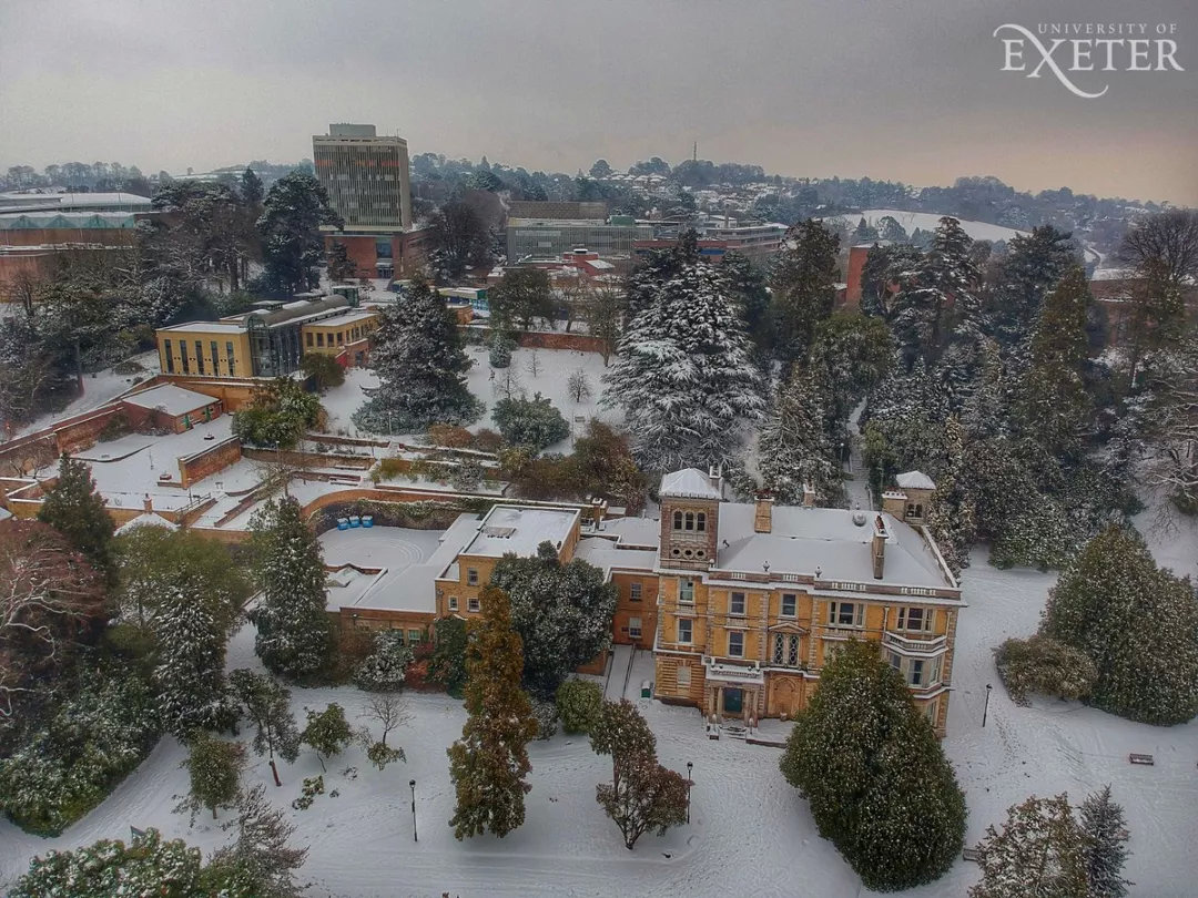 去英国哪里读书,有机会看到绝美雪景?