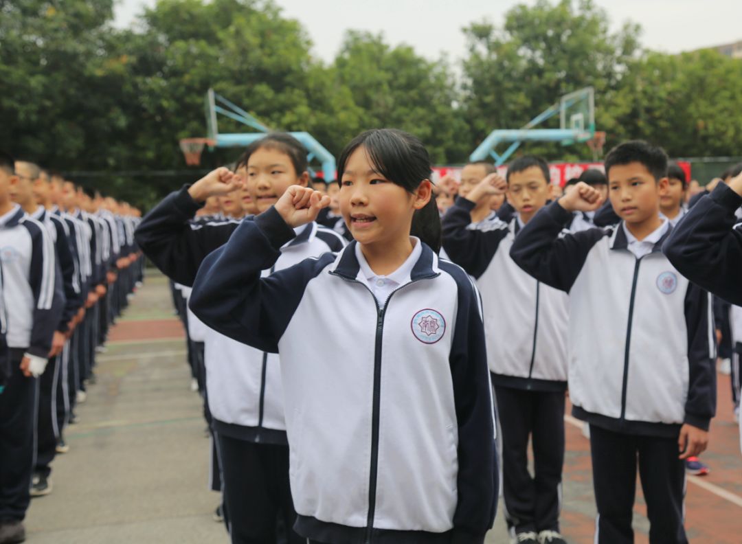 春启今朝,筑梦前行 ——东莞市南开实验学校初中部2019年春季开学典礼