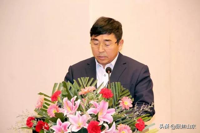 天齐集团董事长_国岳集团董事长夫妻照