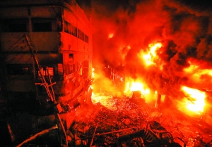 孟加拉国首都火灾导致至少81人丧生