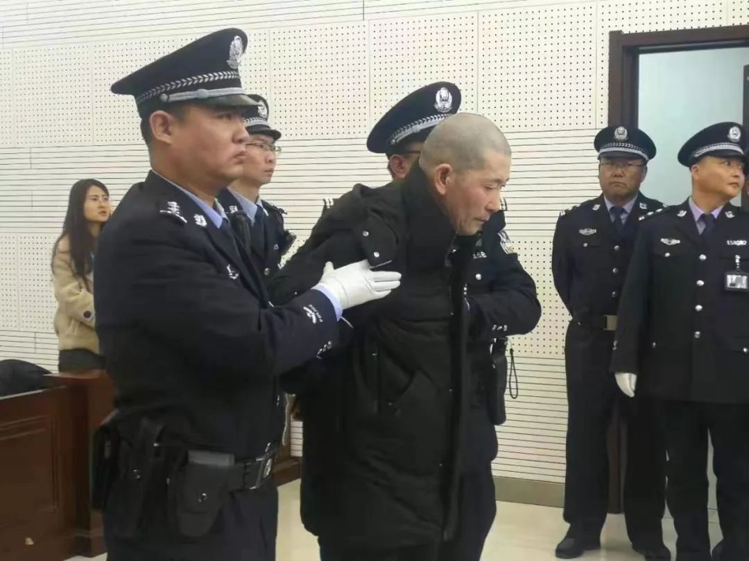 巴彦淖尔市临河区"黑三轮强奸杀人案"罪犯王换换被执行死刑