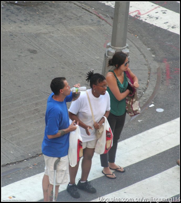 原創
            實拍在美國紐約行人怎麼過馬路(圖) 旅遊 第14張