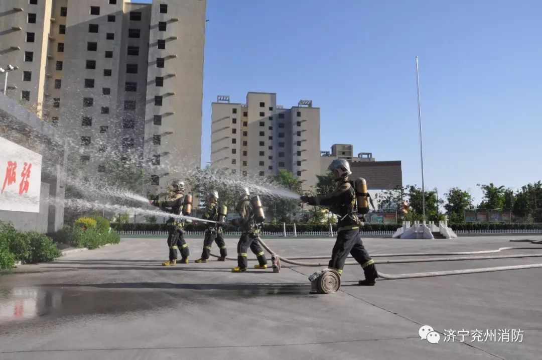 兖州区招聘_助企攀登 人才服务月 兖州区举办大型专场招聘会(4)