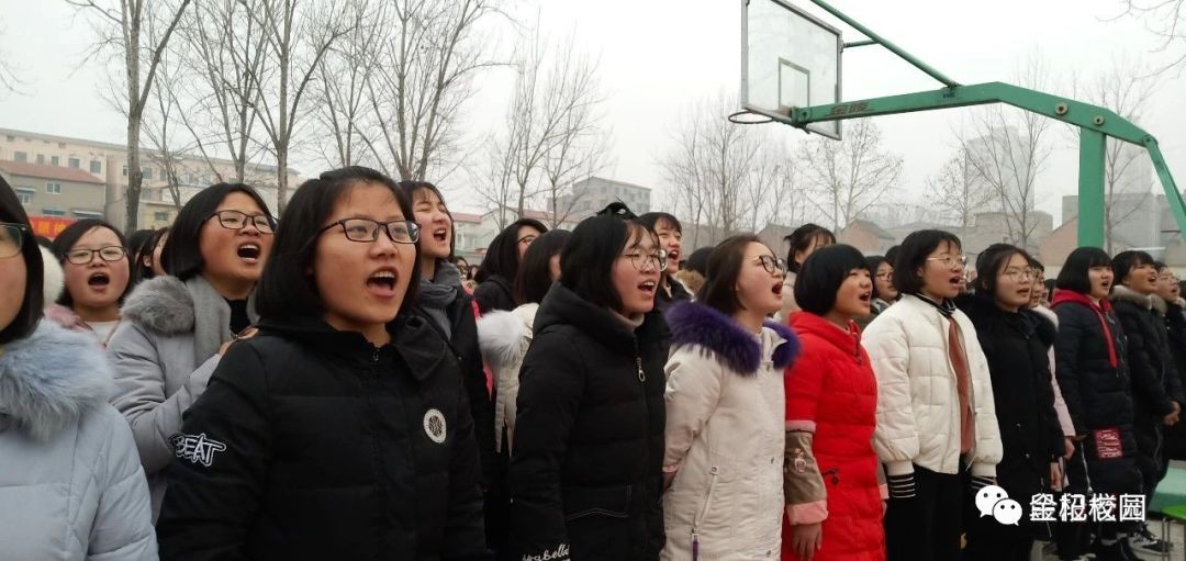 为全面夺取2019年高考胜利,激发高三师生积极备考的热情,杞县高中特邀