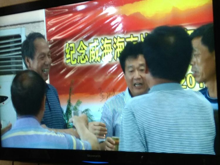 威海海南战友举行纪念入伍45周年聚会到会战友28人