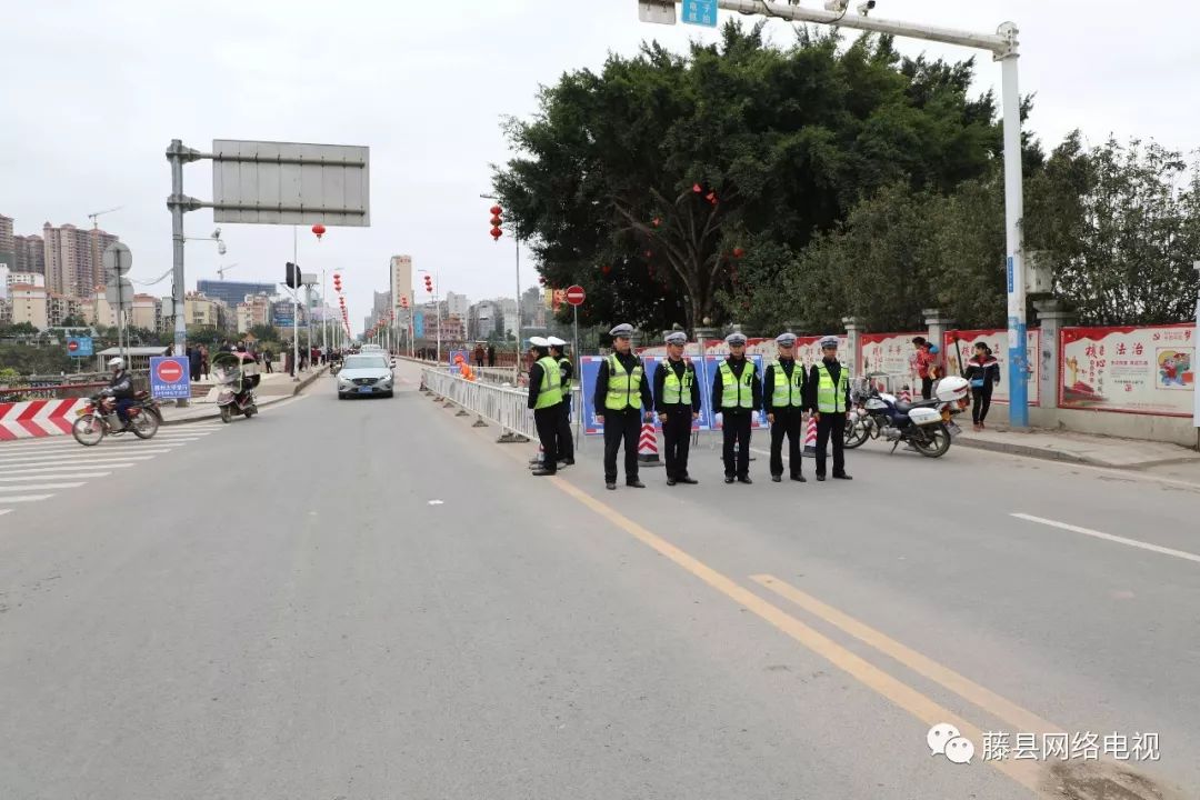 决定对藤州大道路段实行交通管制经研究,雨水改造工程期间为