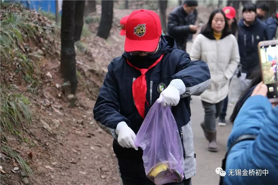 c4 朱奕佳在这次活动中,我深深地感受到,我们可以享受世界上美好