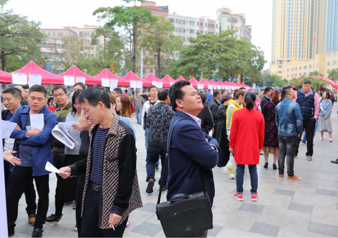 次招聘会组织了深圳市百利恩服饰有限公司,深圳市创立宏科技有限公司