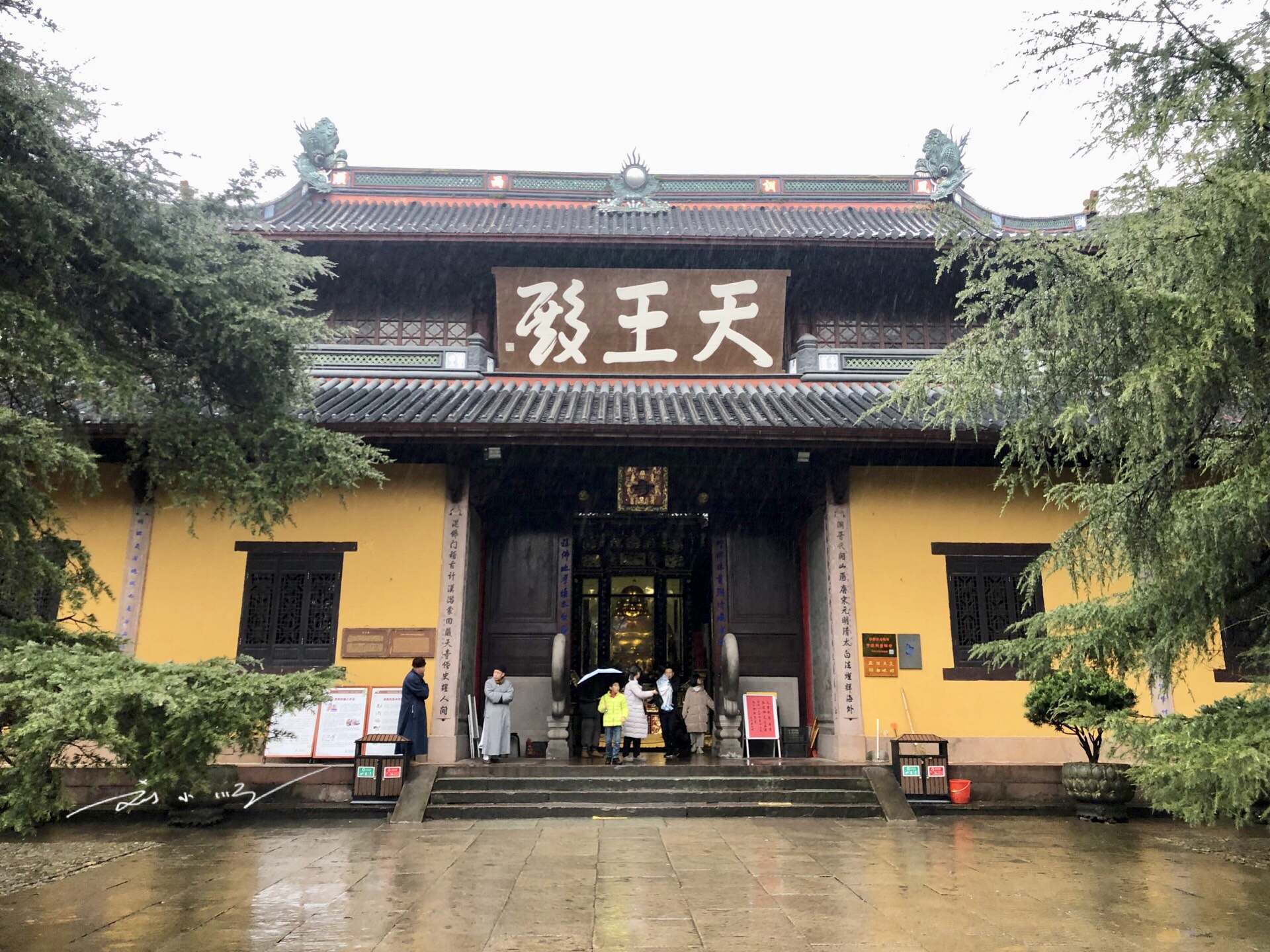 原创宁波最著名的寺庙,已有1700多年历史,还是日本佛教曹洞宗的祖庭