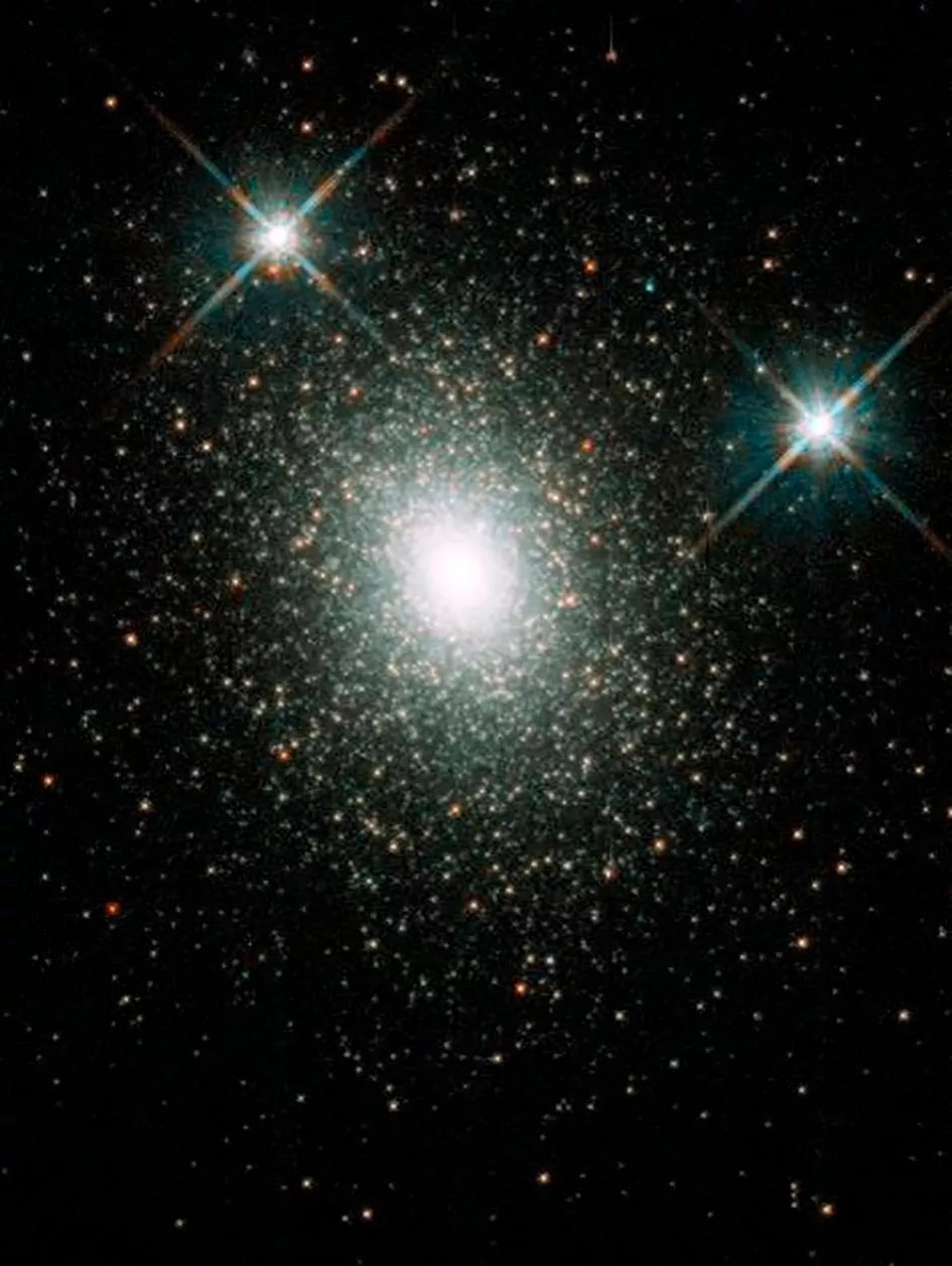 哈勃空间望远镜拍摄的球状星团g1.g1属于仙女座大星系,视星等13.