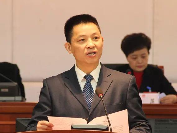 钟泽峰同志为隆昌市应急管理局局长