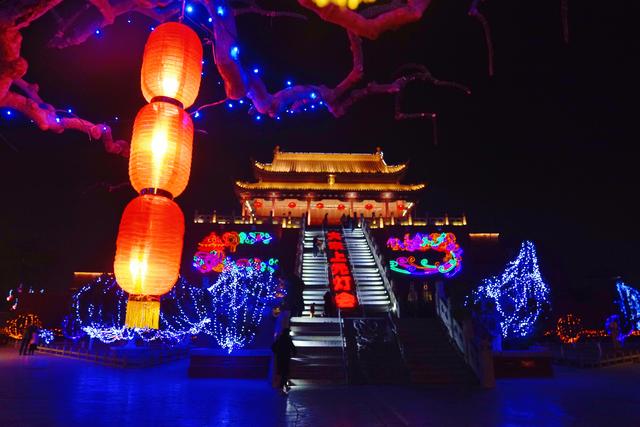 原創
            一湖煙雨江南色，滿庭錦瑟華彩光 旅遊 第4張