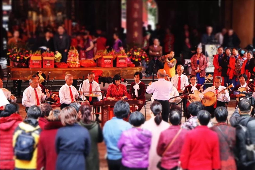 一年一度同安梵天禅寺庙会日,热闹非凡.